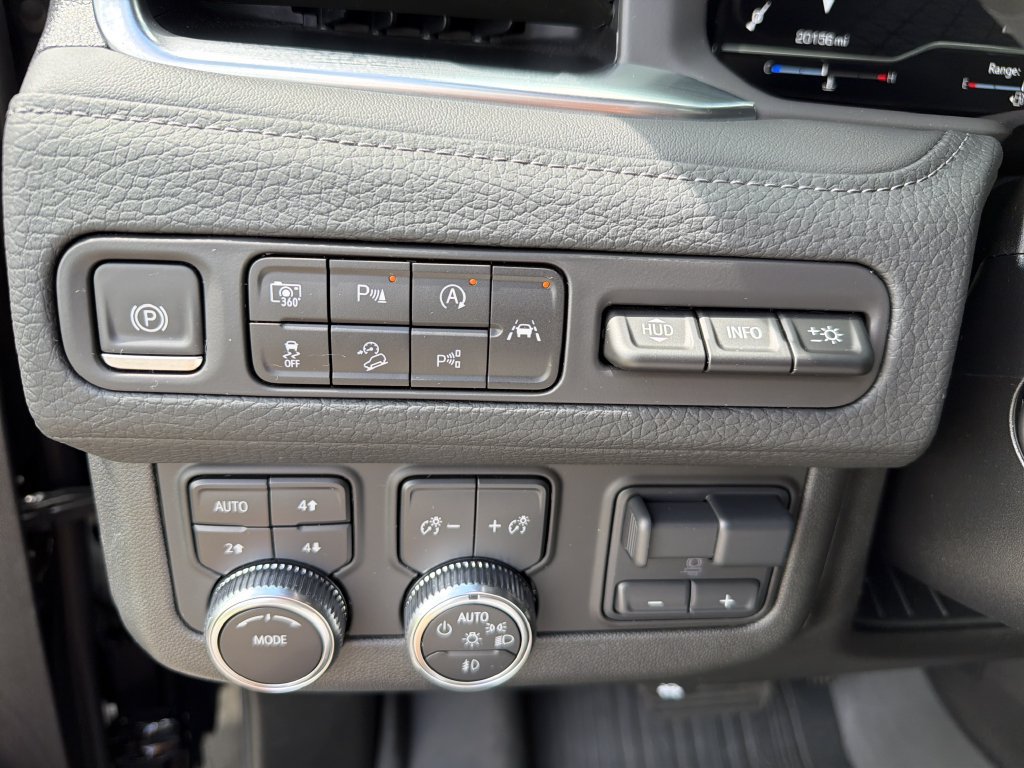 Certified 2024 GMC Yukon Denali w/ Advanced Technology Package AWD/4WD image 34