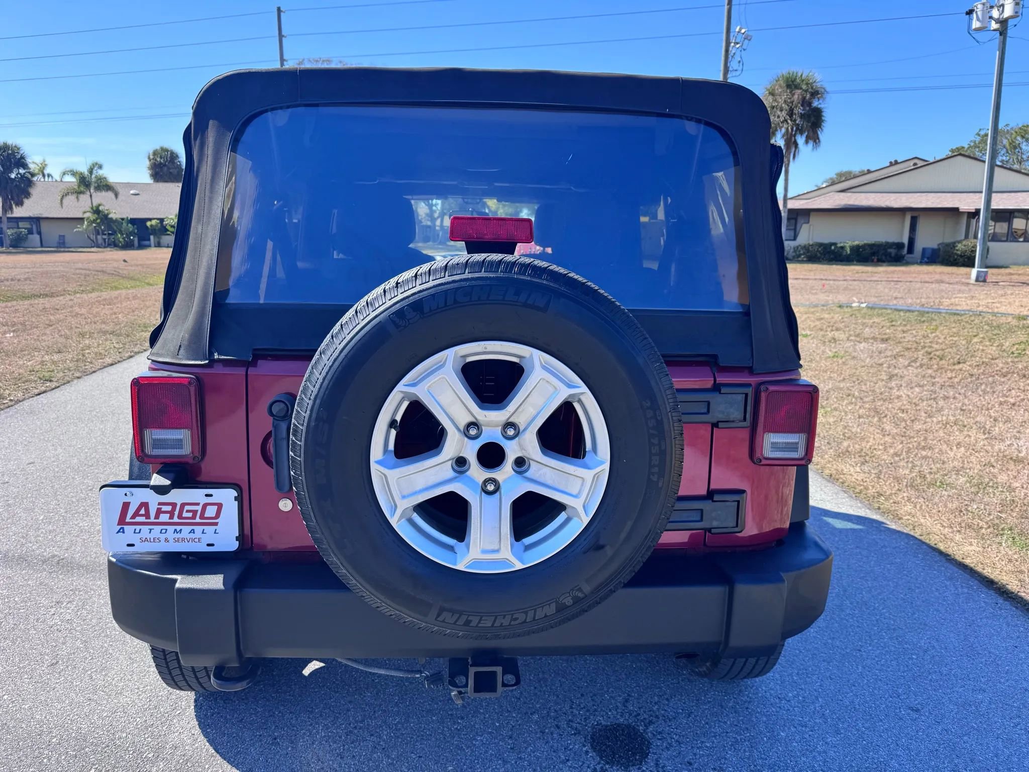 Used 2012 Jeep Wrangler Unlimited Sport image 8