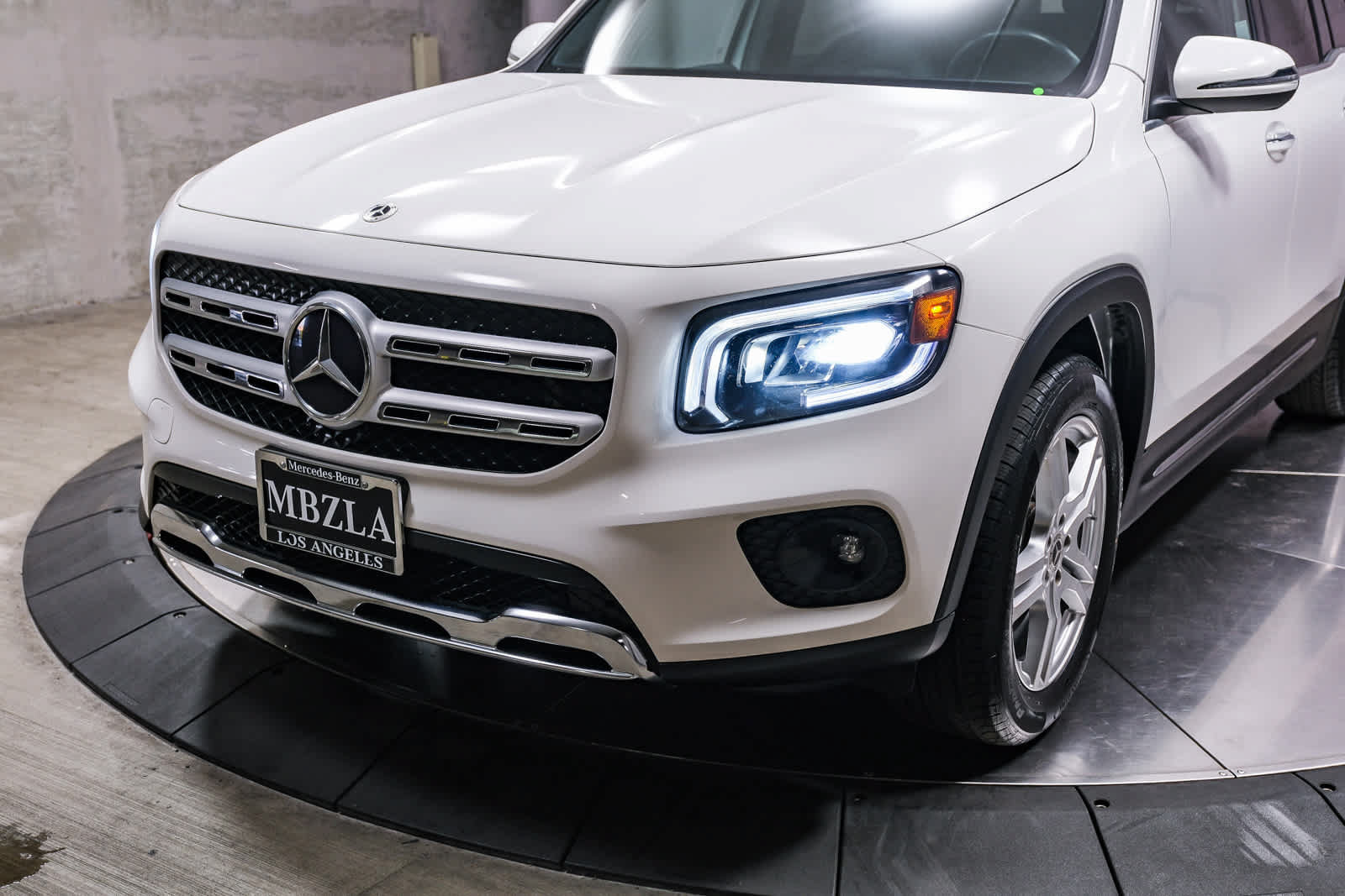 Used 2022 Mercedes-Benz GLB 250 image 11