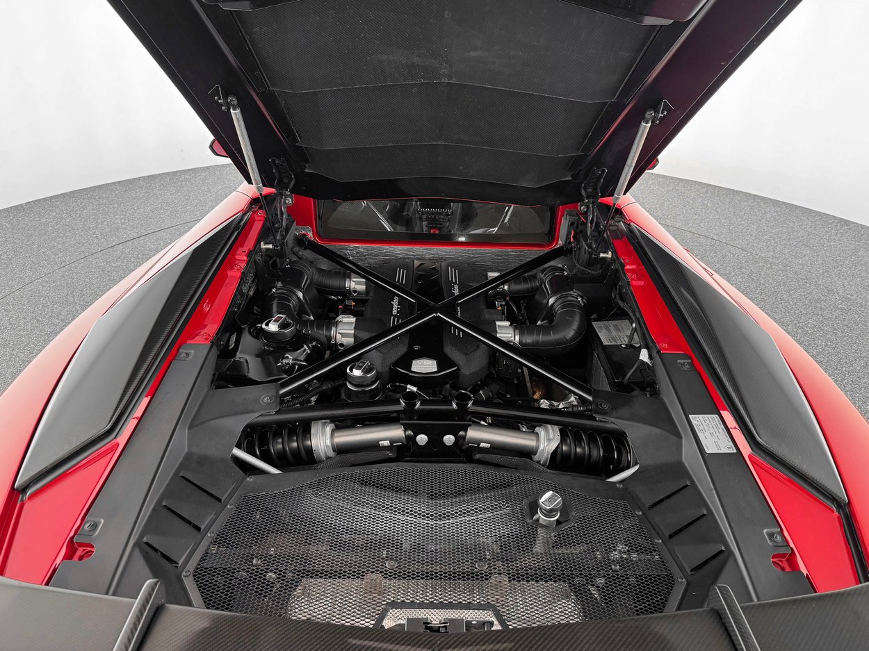 Used 2016 Lamborghini Aventador LP 750-4 Superveloce image 32