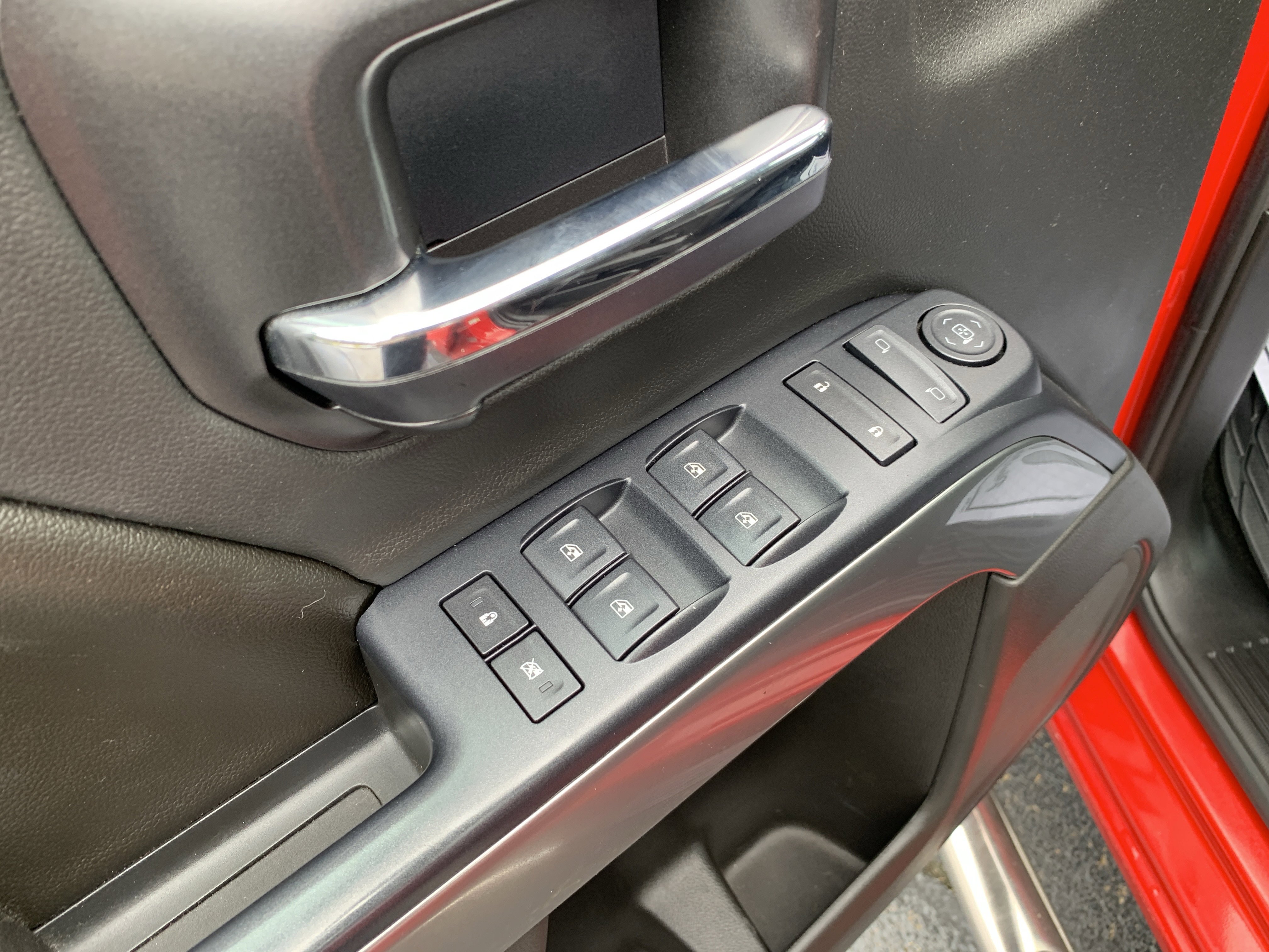 Used 2017 Chevrolet Silverado 1500 LT w/ All Star Edition AWD/4WD image 18