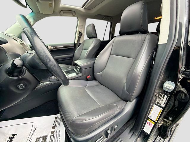 Used 2018 Lexus GX 460 w/ Navigation Package image 13