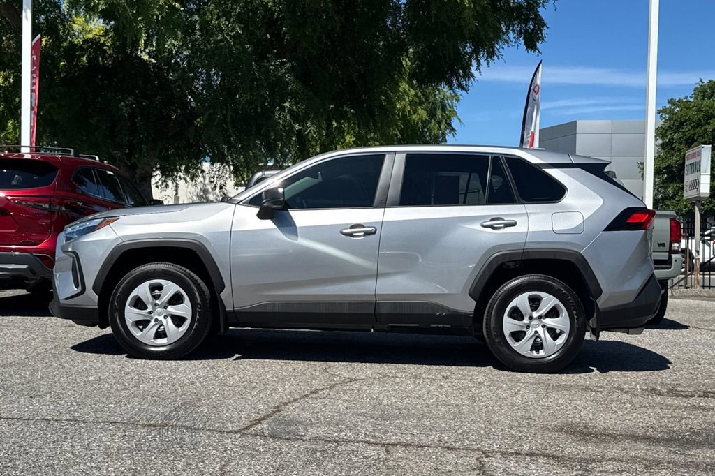 Certified 2025 Toyota RAV4 LE AWD/4WD image 6