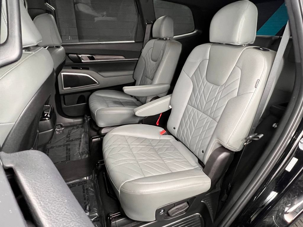 Used 2023 Kia Telluride EX X-Line image 21