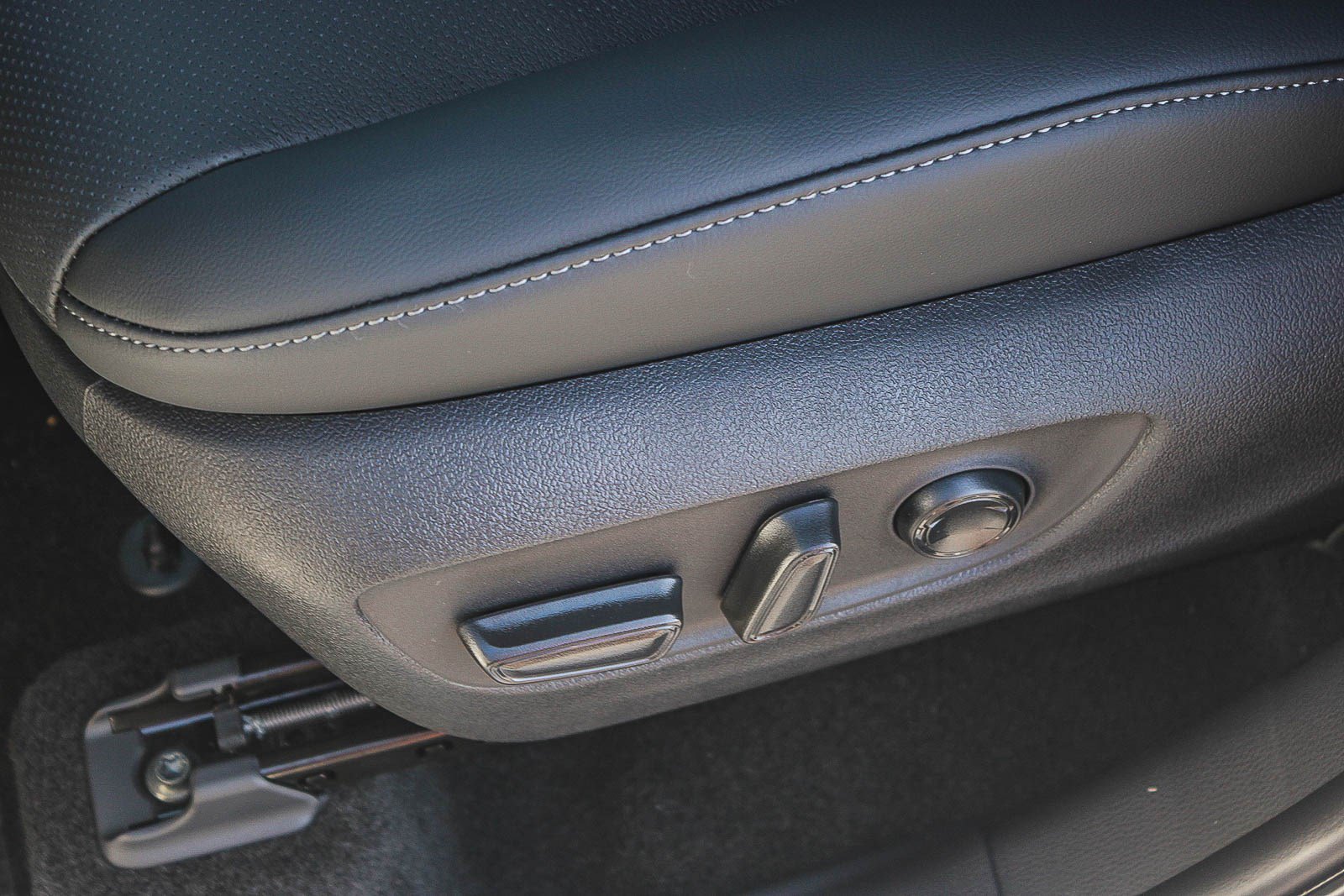 New 2026 Toyota Highlander Limited AWD/4WD image 24