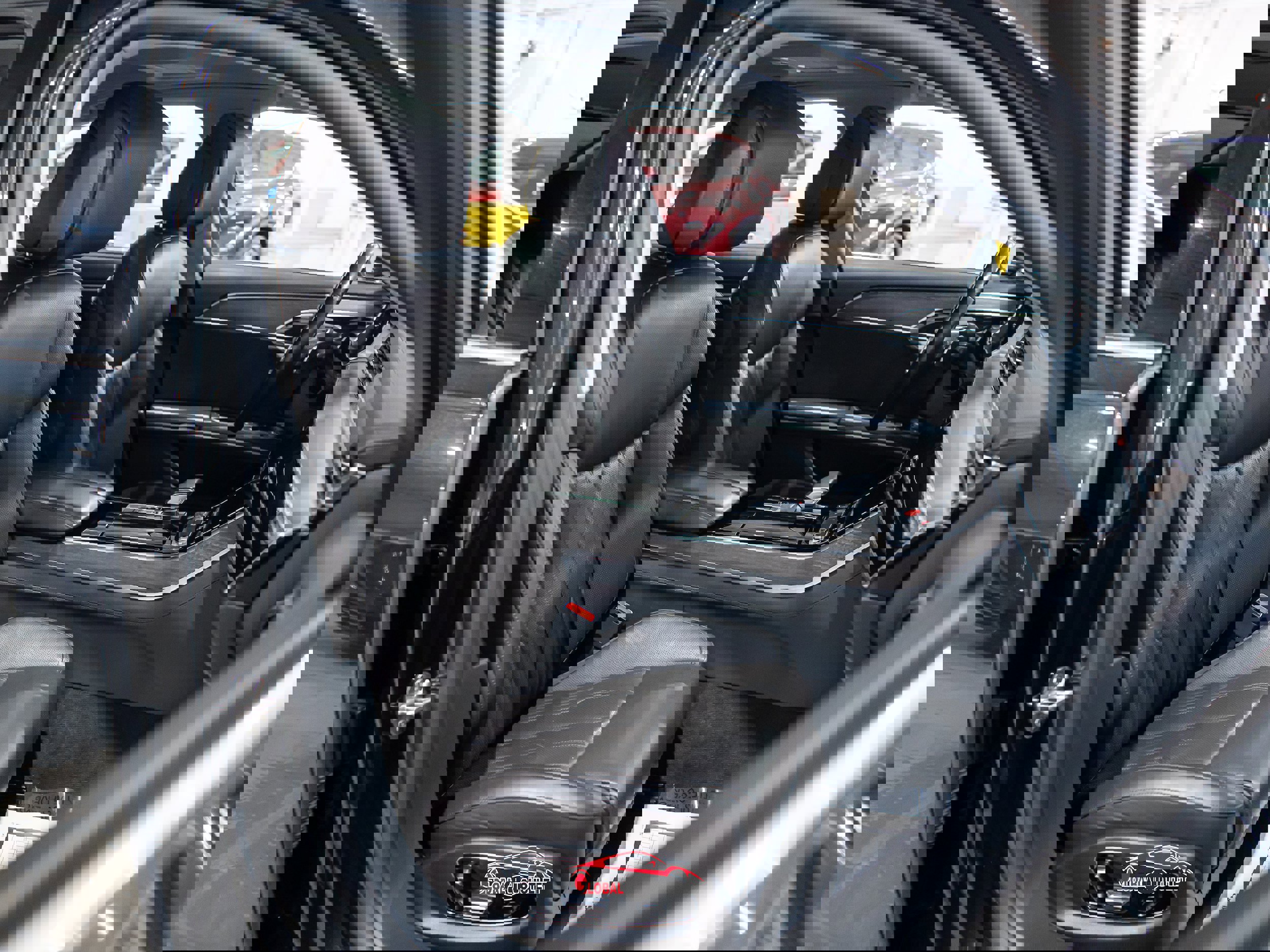 Used 2021 Audi A8 L 4.0T w/ Interior Protection Package image 17