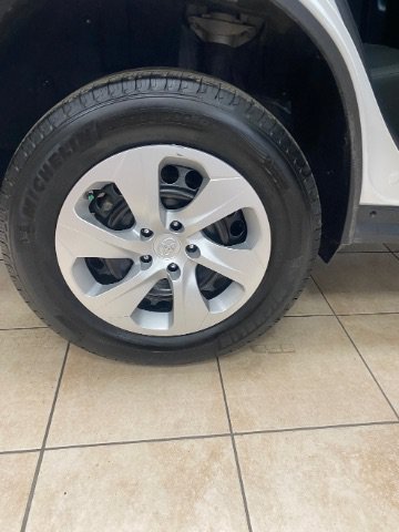 Used 2024 Toyota RAV4 LE AWD/4WD image 36