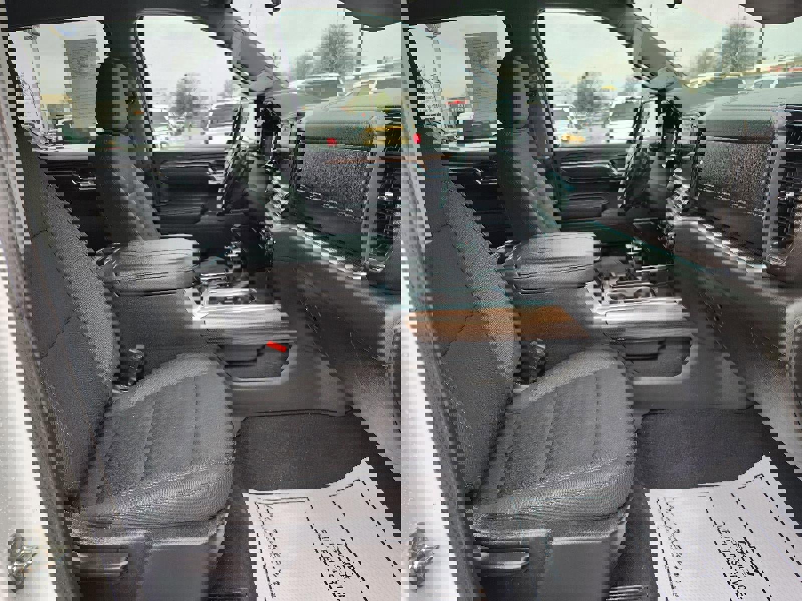 Used 2025 Chevrolet Silverado 1500 LT image 23