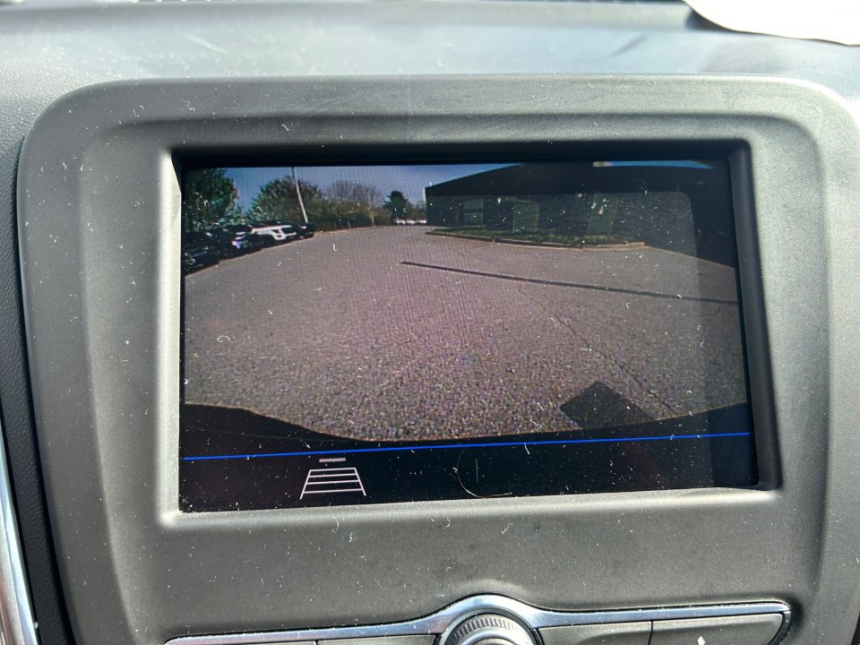 Used 2020 Chevrolet Equinox LT FWD image 19