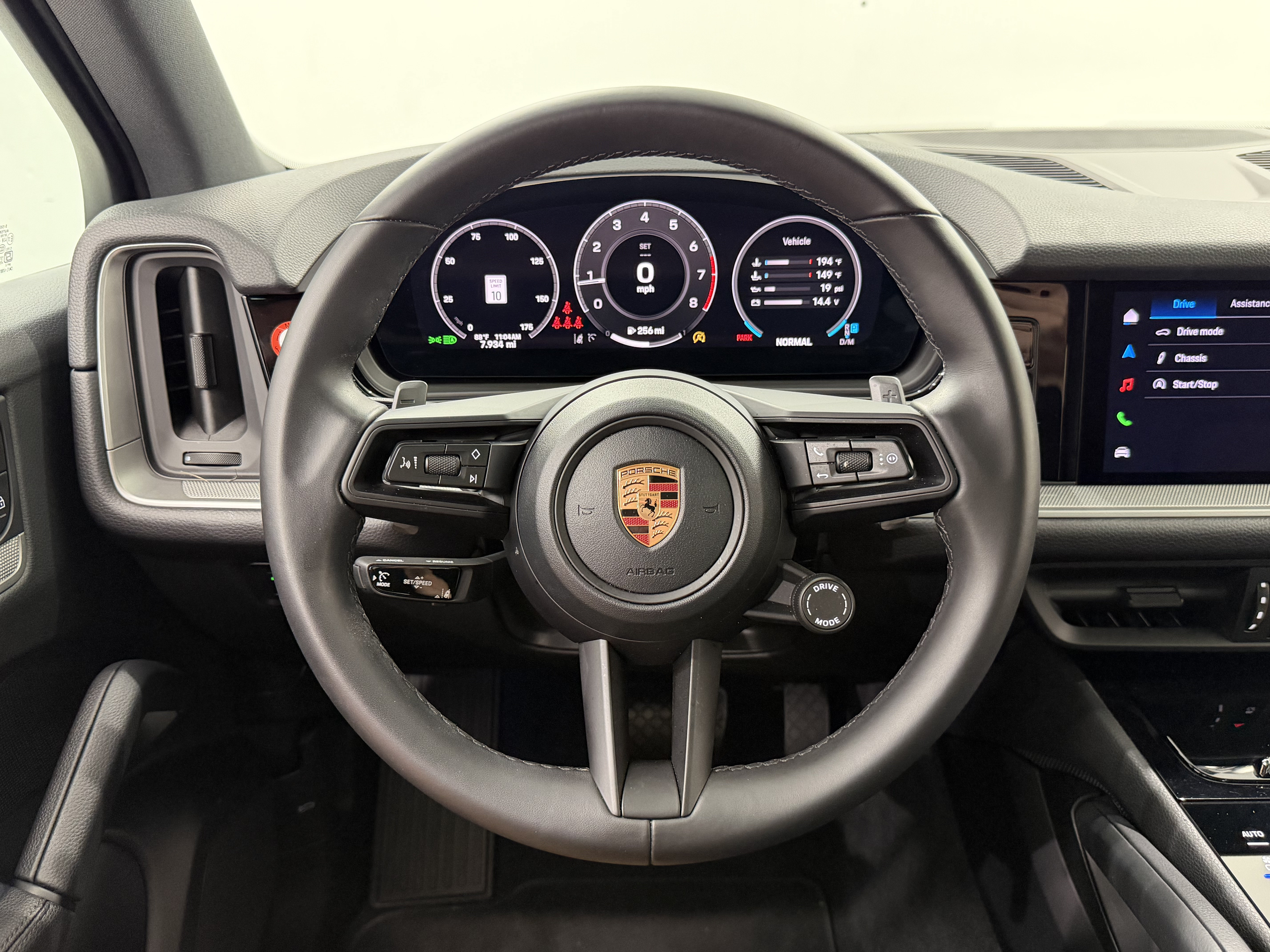 Certified 2026 Porsche Cayenne AWD/4WD image 43