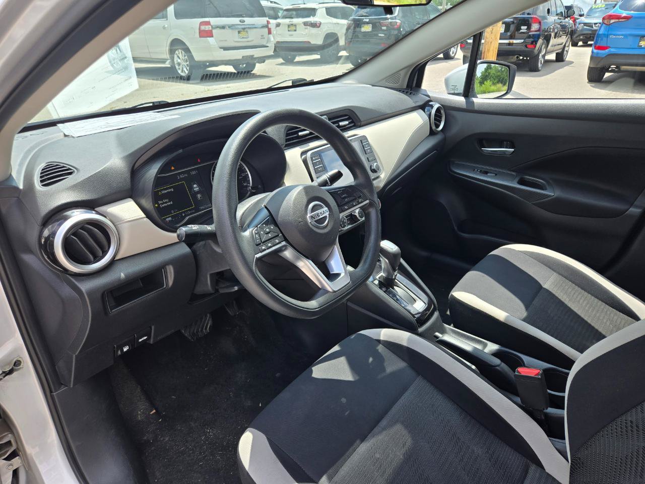 Used 2021 Nissan Versa SV FWD image 14