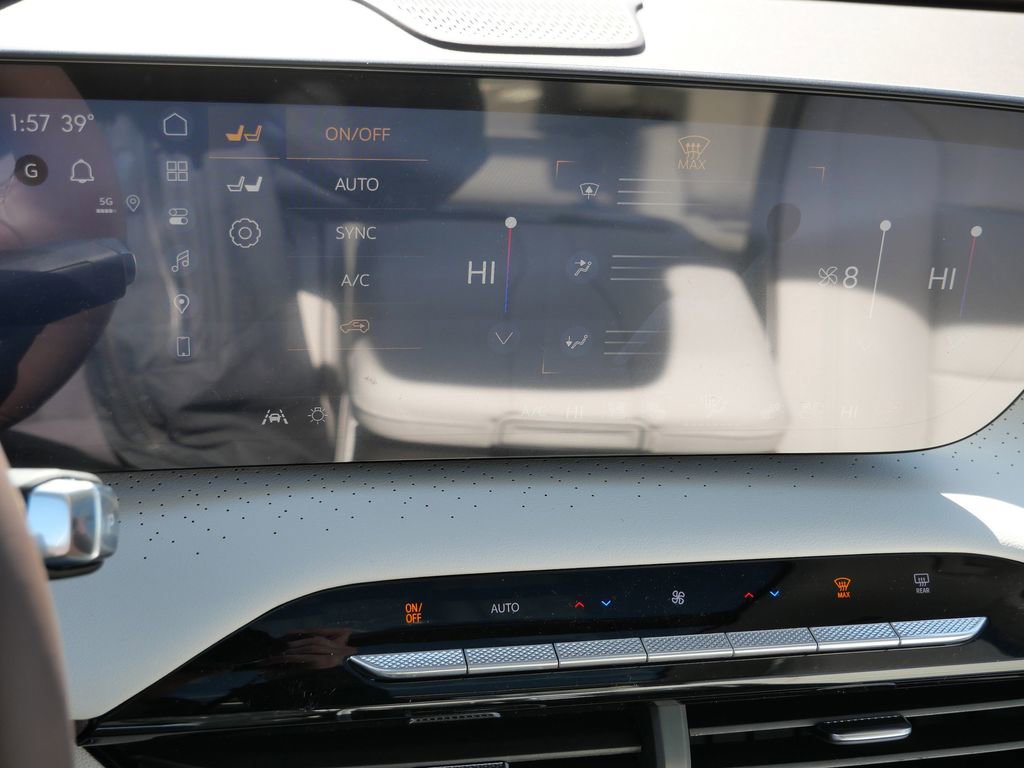 New 2026 Buick Enclave Avenir w/ Super Cruise Package AWD/4WD image 50