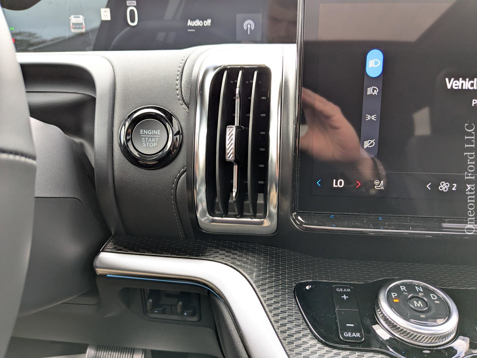 New 2025 Ford Expedition Platinum image 35