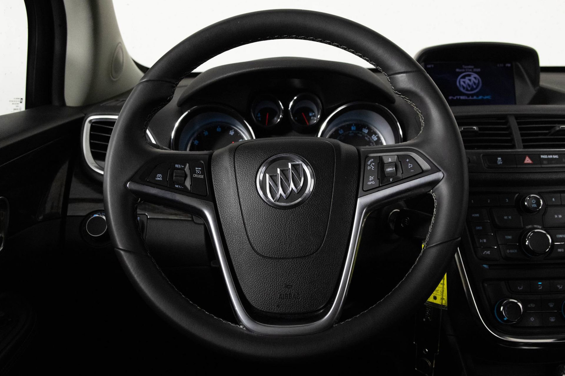 Used 2015 Buick Encore FWD image 28