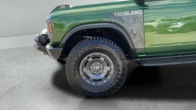 Used 2024 Ford Bronco Everglades AWD/4WD image 26