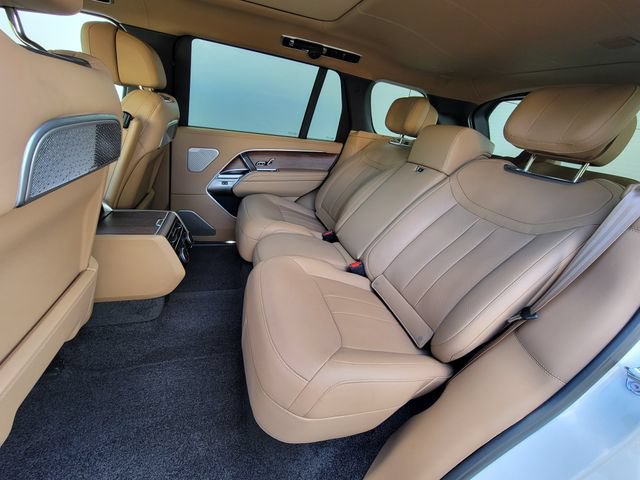 Used 2025 Land Rover Range Rover Long Wheelbase Autobiography AWD/4WD image 25