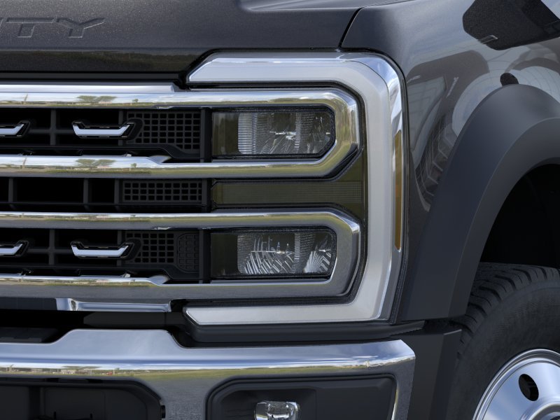 New 2026 Ford F550 4x4 Crew Cab image 9