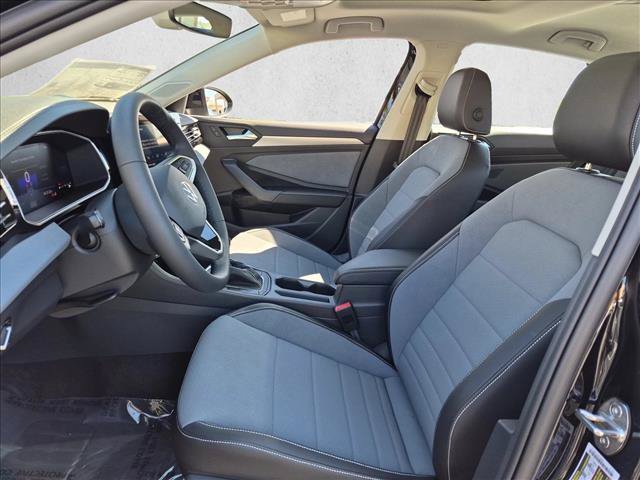 New 2027 Volkswagen Jetta SE FWD image 4