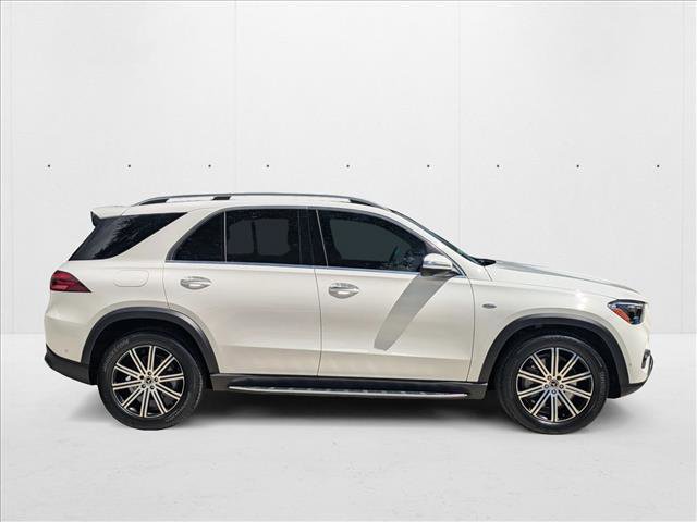 Used 2025 Mercedes-Benz GLE 450e 4MATIC image 4