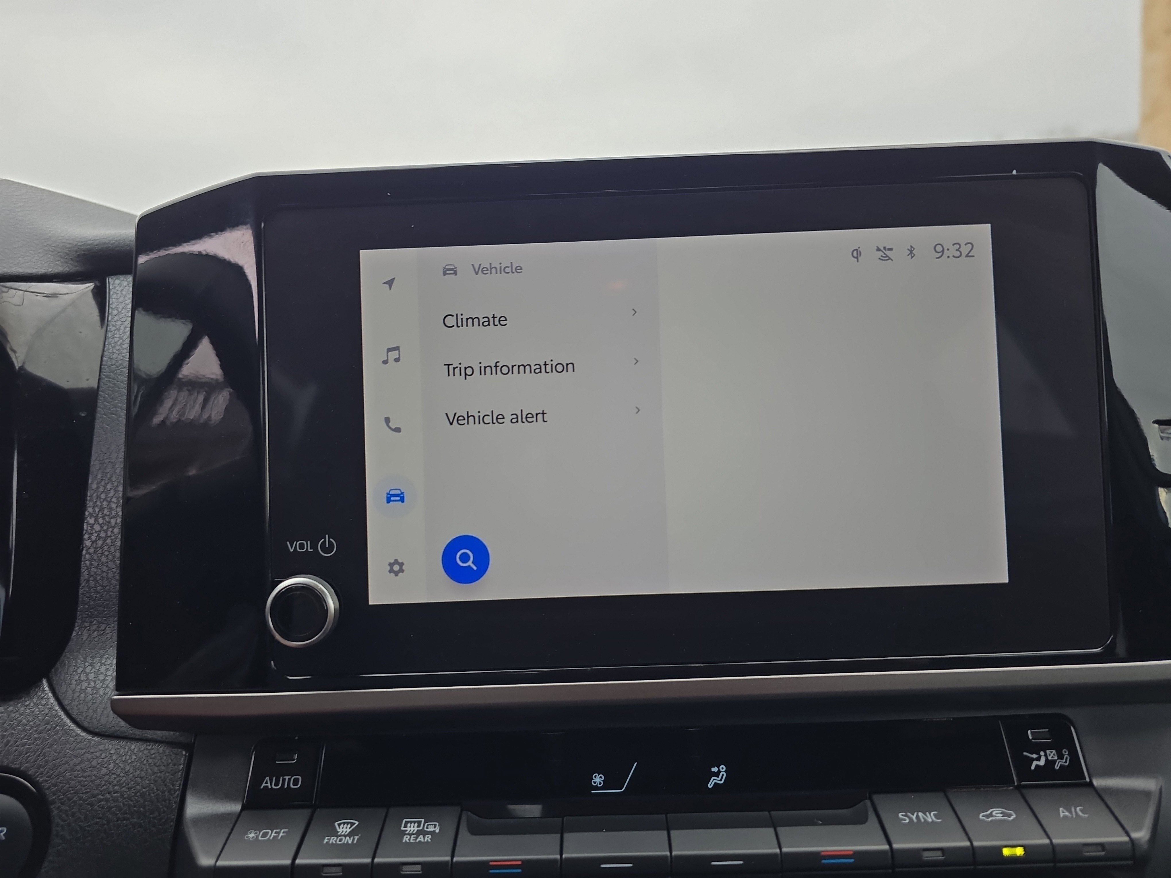 Used 2025 Toyota Camry SE FWD image 29