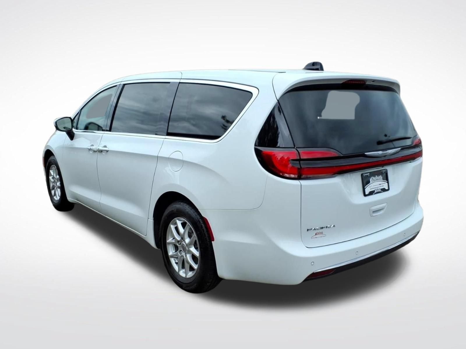Used 2023 Chrysler Pacifica Touring-L FWD video 3