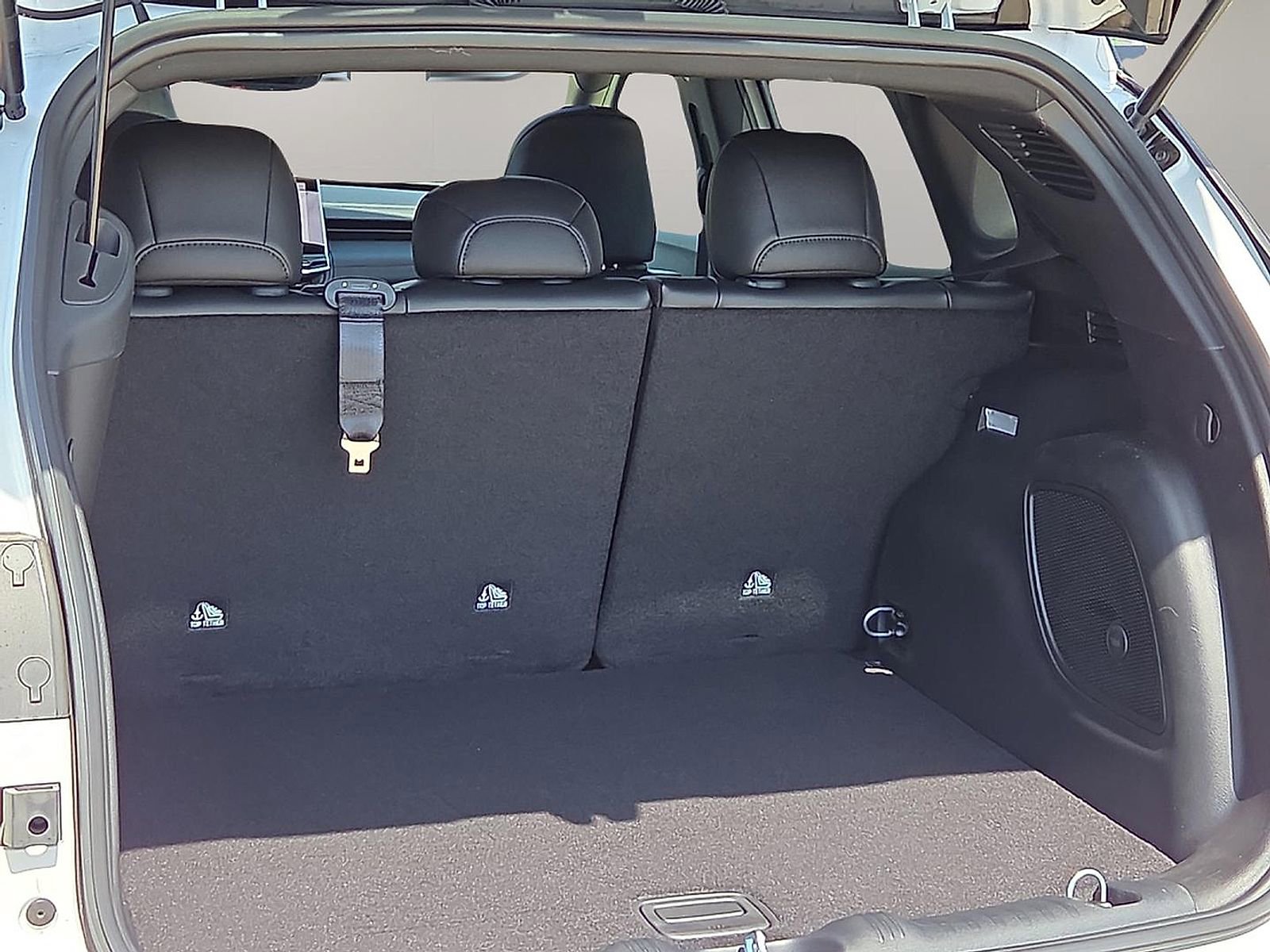 New 2026 Jeep Compass Trailhawk AWD/4WD image 8