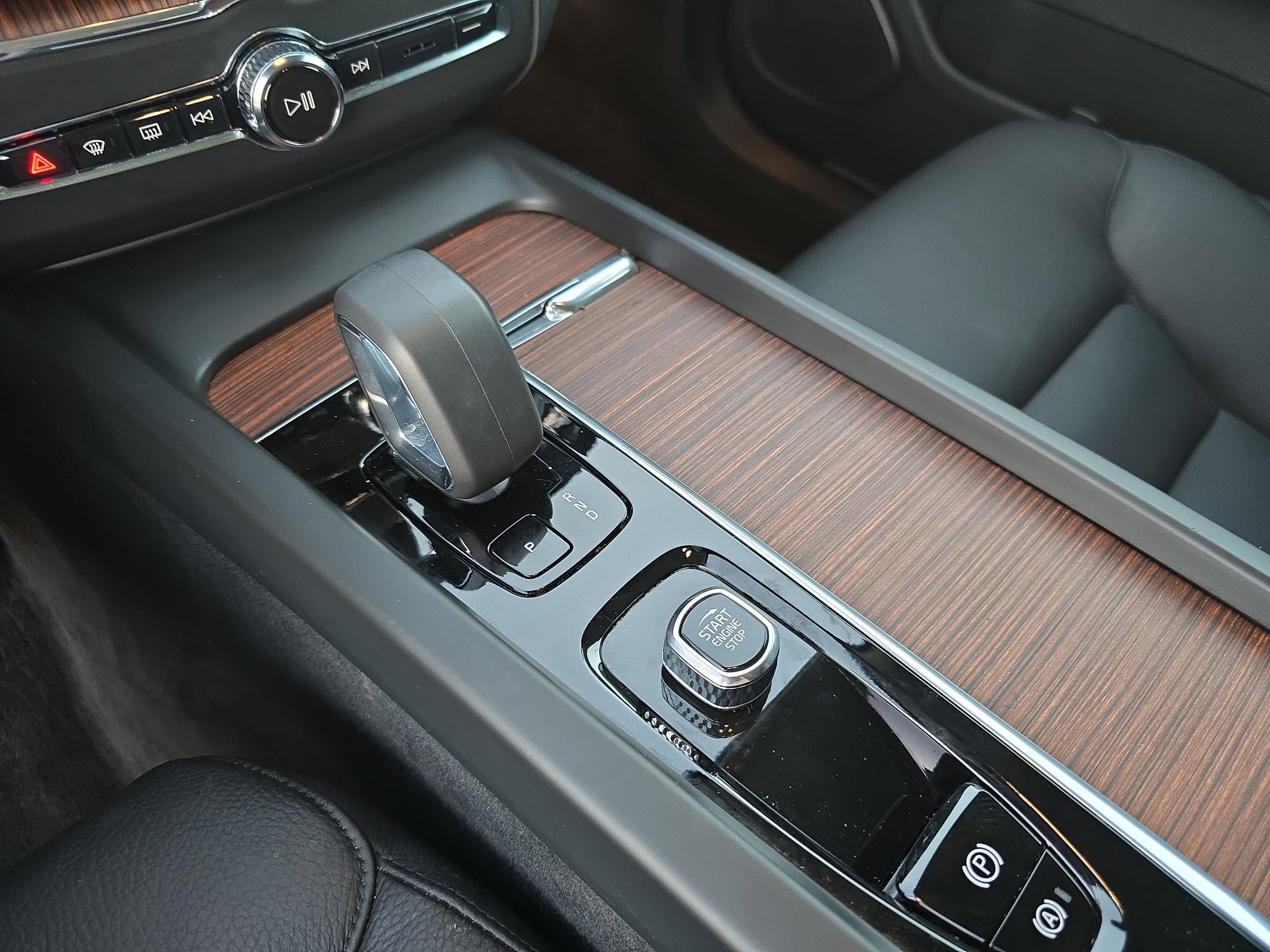 Used 2023 Volvo XC60 B5 Plus w/ Climate Package image 24