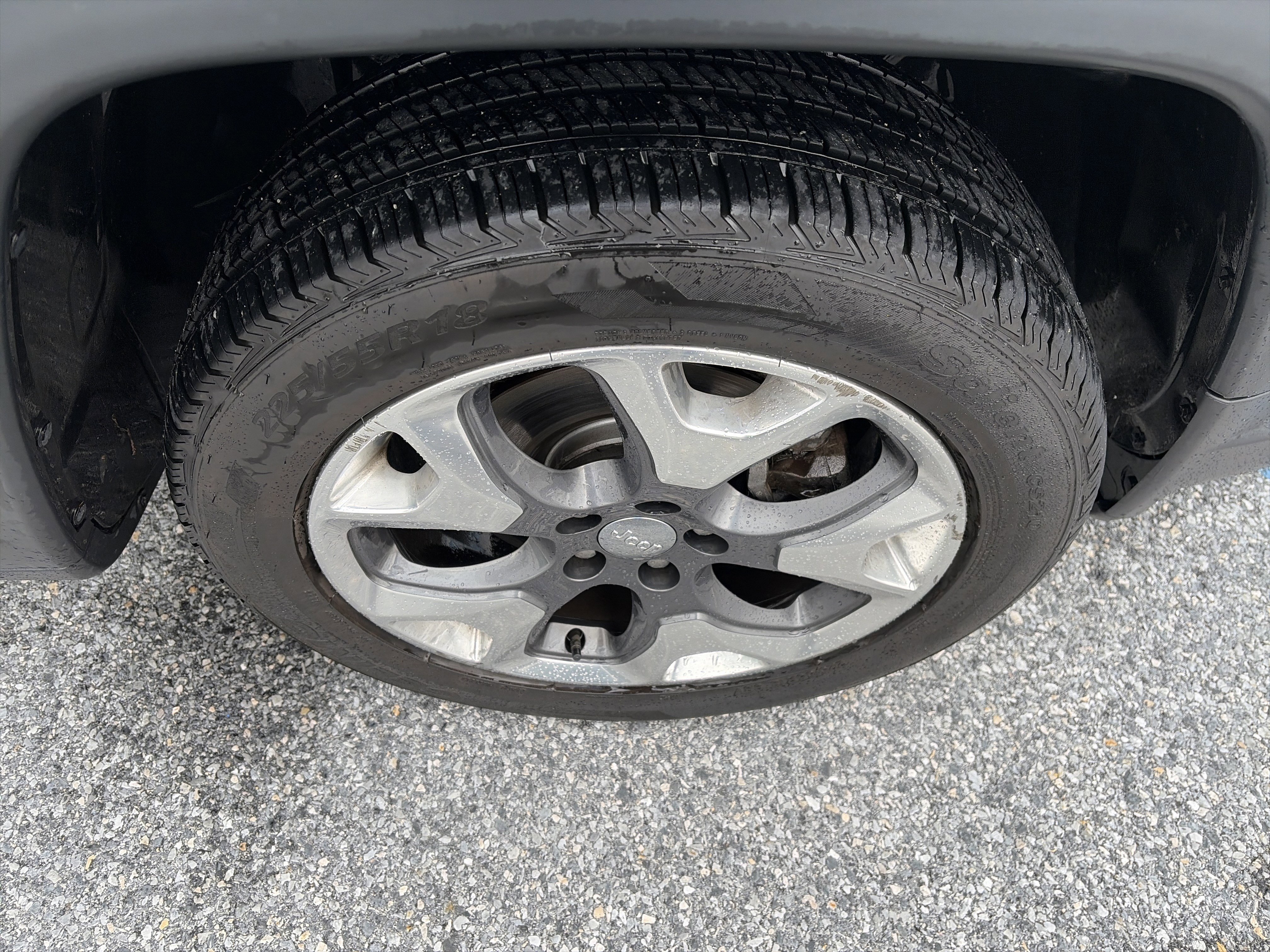 Used 2018 Jeep Compass Limited w/ Navigation Group image 14