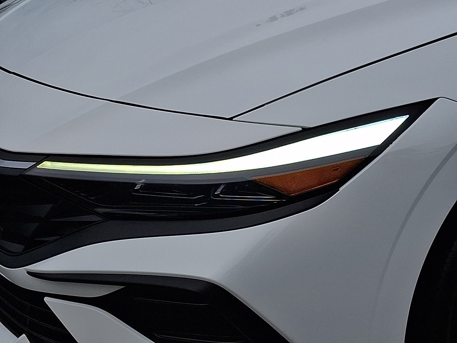 Certified 2024 Hyundai Elantra SEL FWD image 9