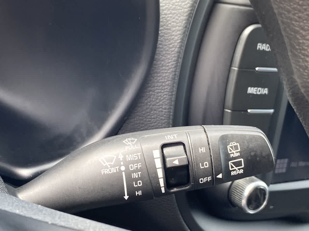 Used 2023 Kia Soul LX w/ LX Technology Package FWD image 23