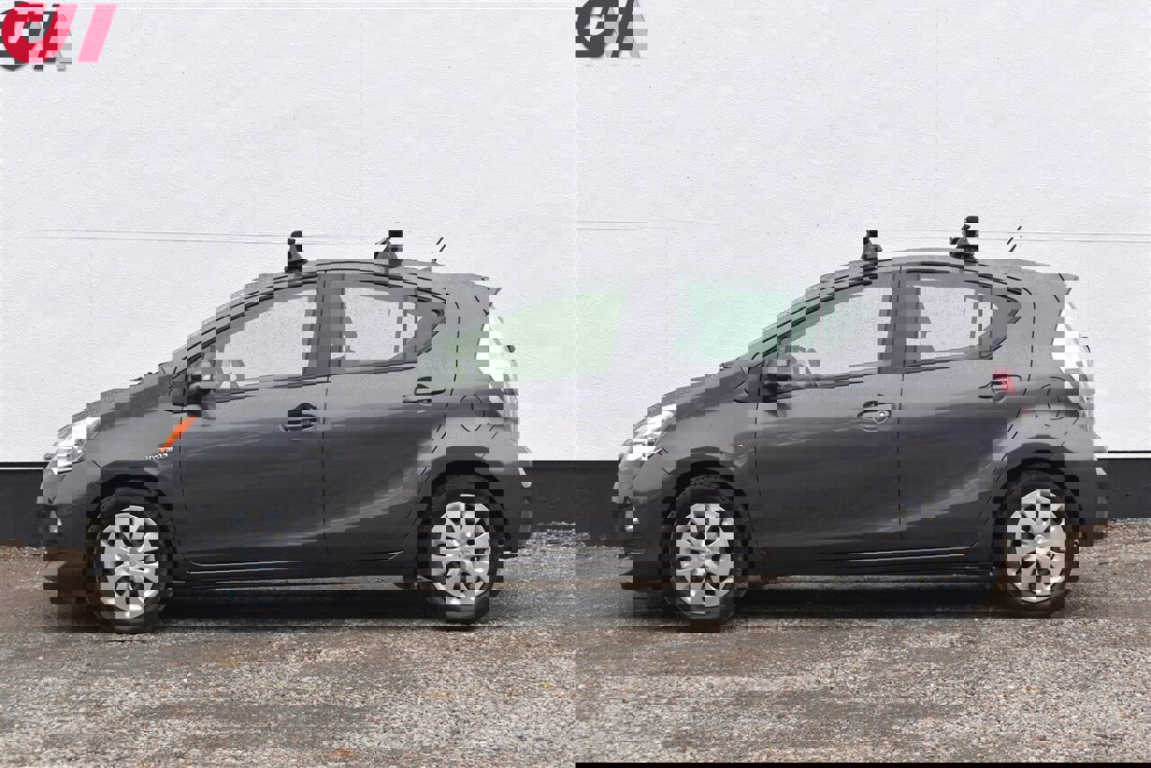 Used 2013 Toyota Prius C Two image 9