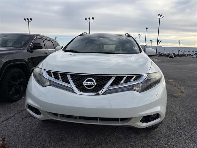 Used 2011 Nissan Murano LE w/ Navigation Pkg image 2