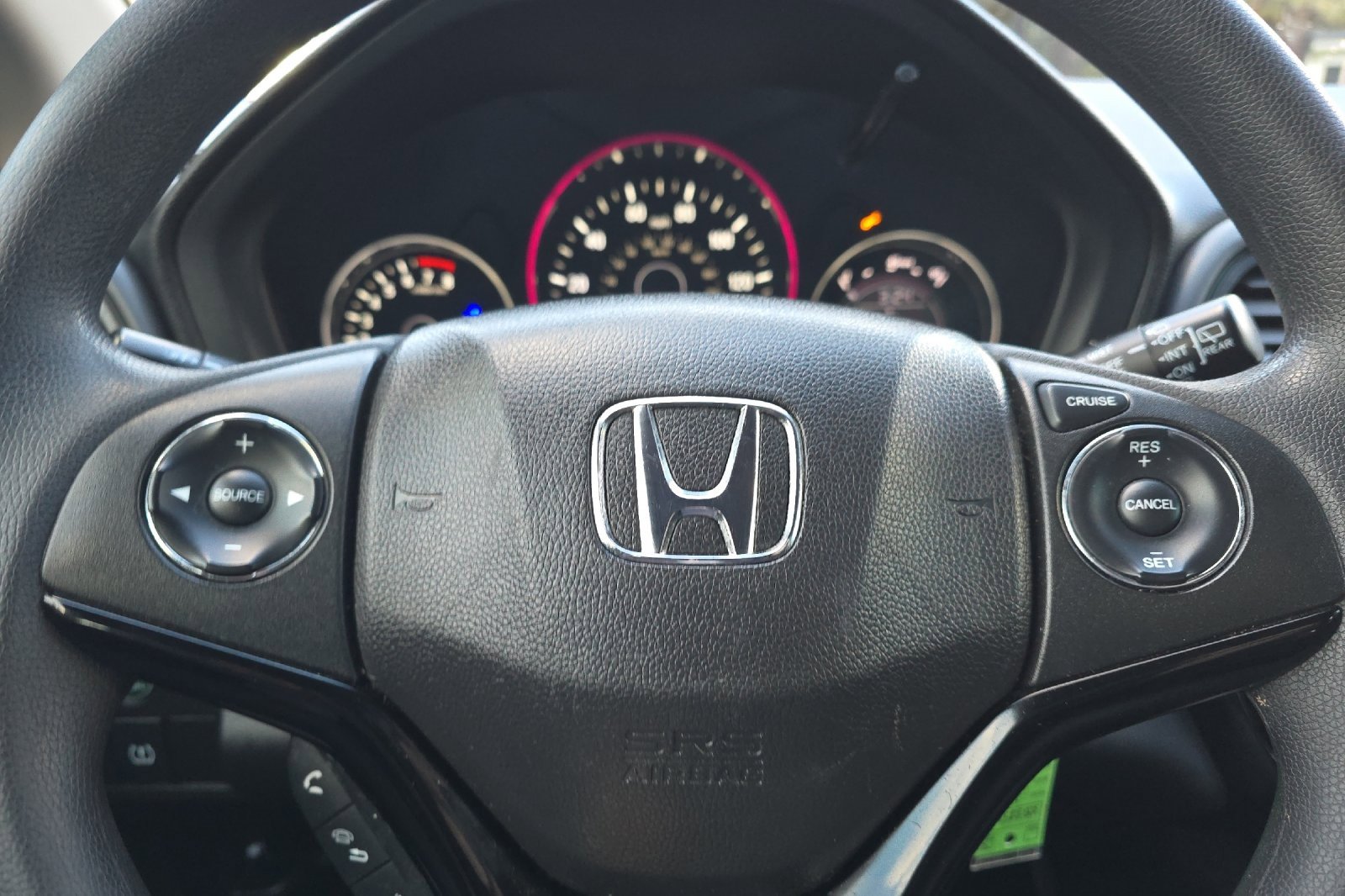 Used 2016 Honda HR-V LX image 28