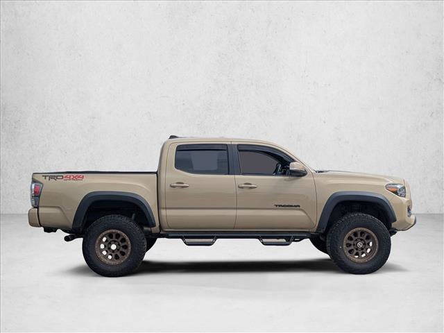 Used 2020 Toyota Tacoma TRD Off-Road w/ Technology Package AWD/4WD image 4