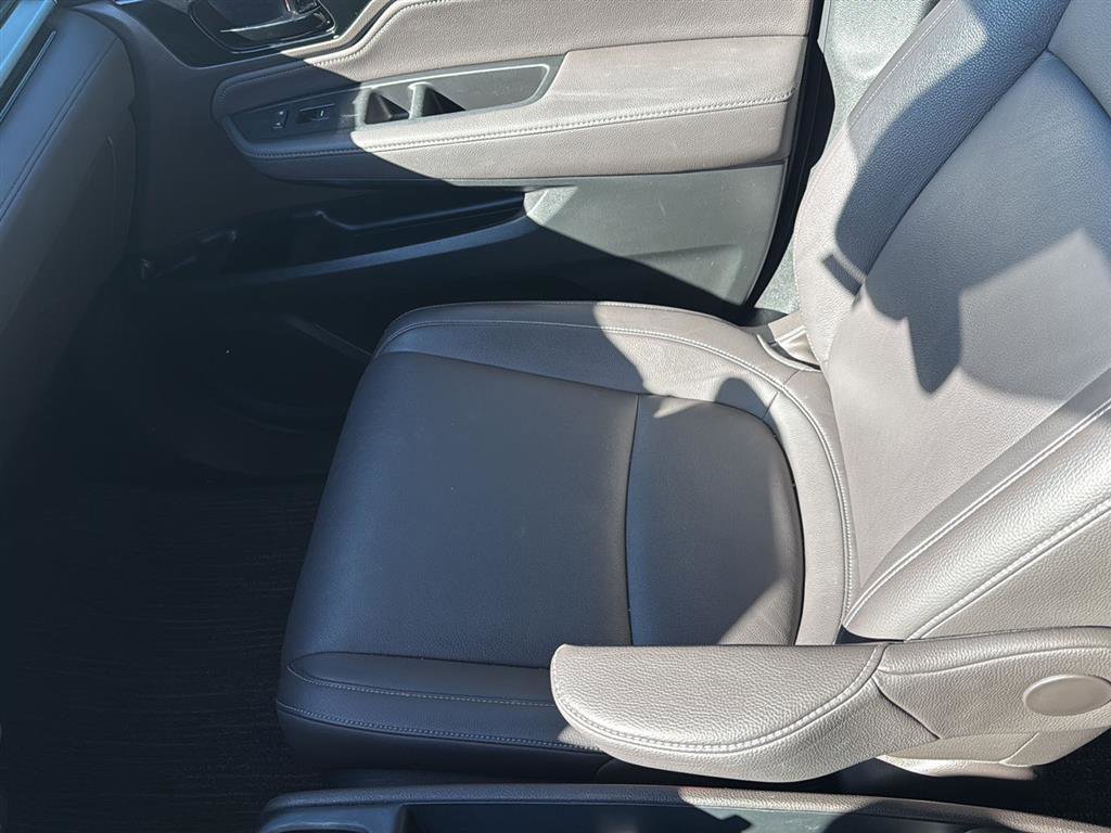 Used 2023 Honda Odyssey Touring image 7