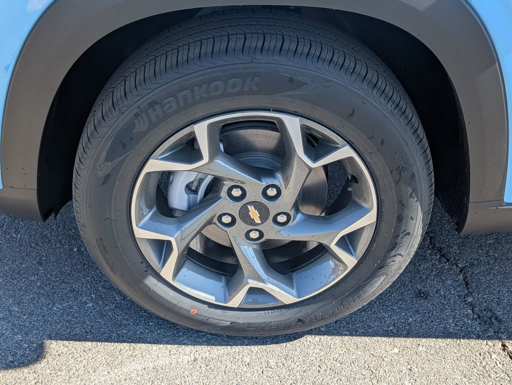 New 2026 Chevrolet Trax LT w/ Driver Confidence Package FWD image 23