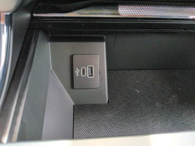 Used 2025 Ford F150 Lariat w/ Equipment Group 501A Mid AWD/4WD image 29