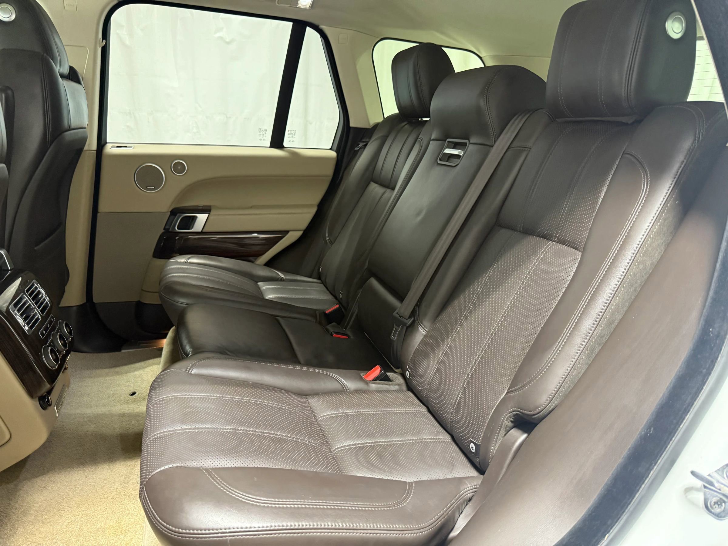 Used 2014 Land Rover Range Rover Supercharged image 37