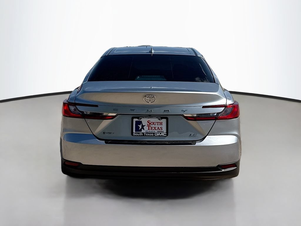 Used 2025 Toyota Camry LE w/ Convenience Package FWD image 6