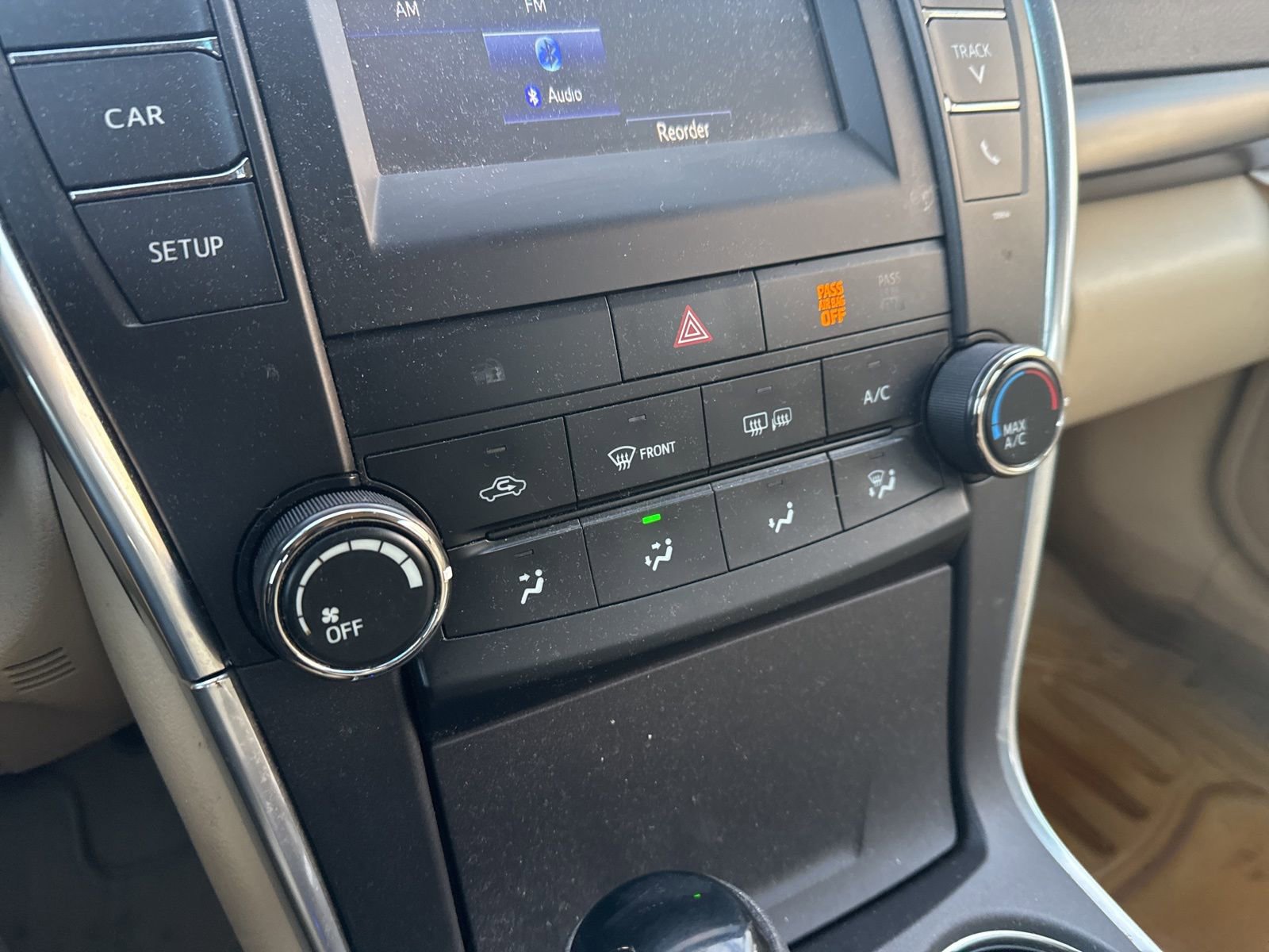 Used 2016 Toyota Camry LE image 20