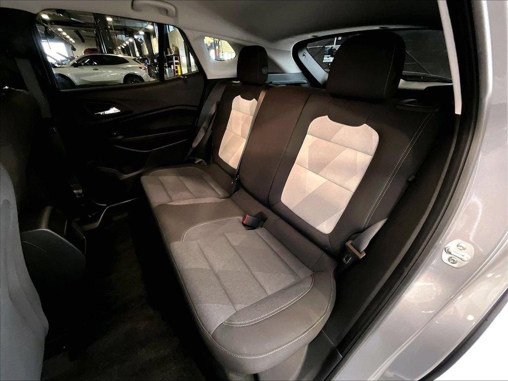 Used 2024 Chevrolet Trax LS FWD image 15