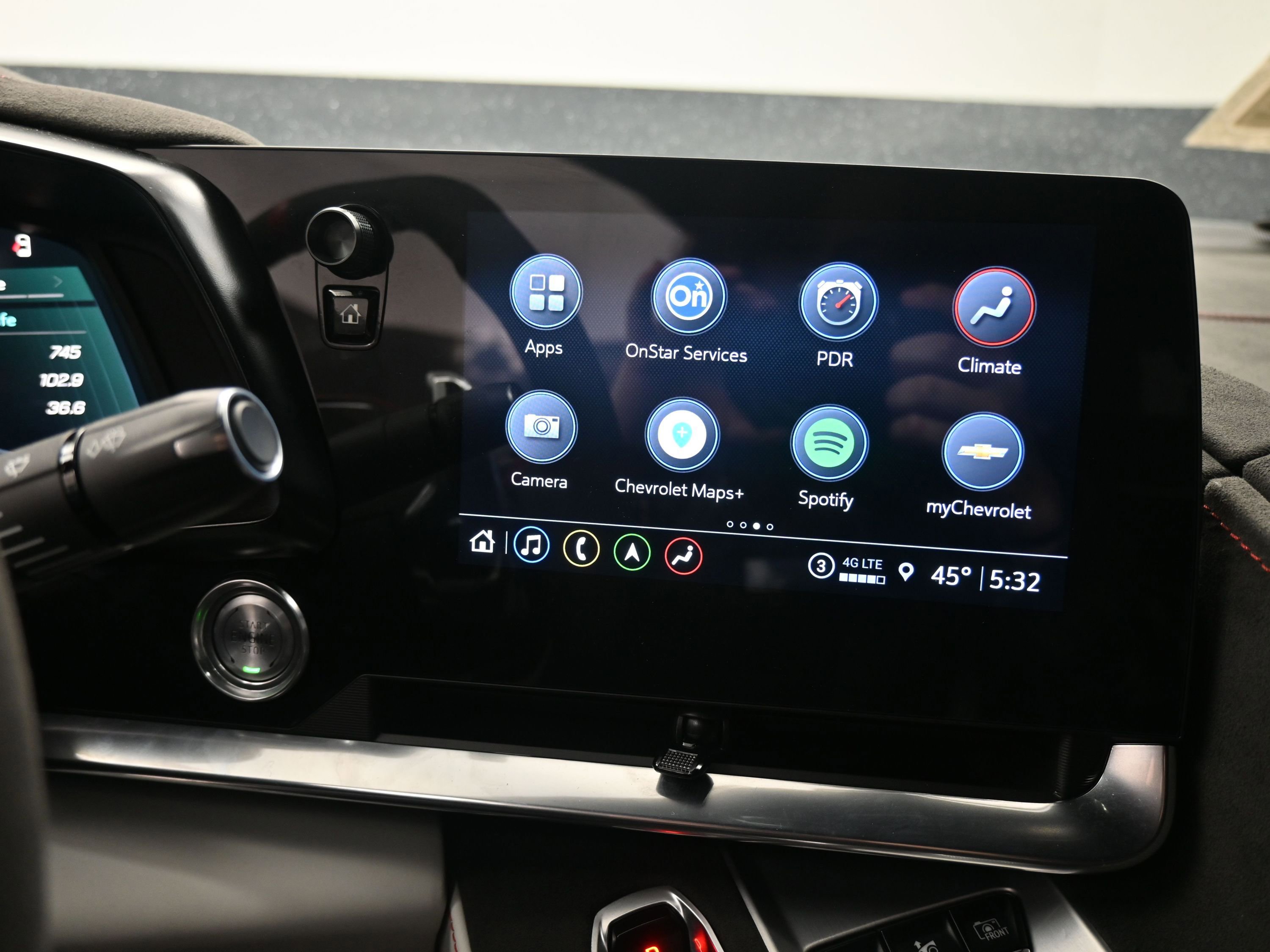 Used 2023 Chevrolet Corvette Stingray Premium Cpe w/ Z51 Performance Package image 15