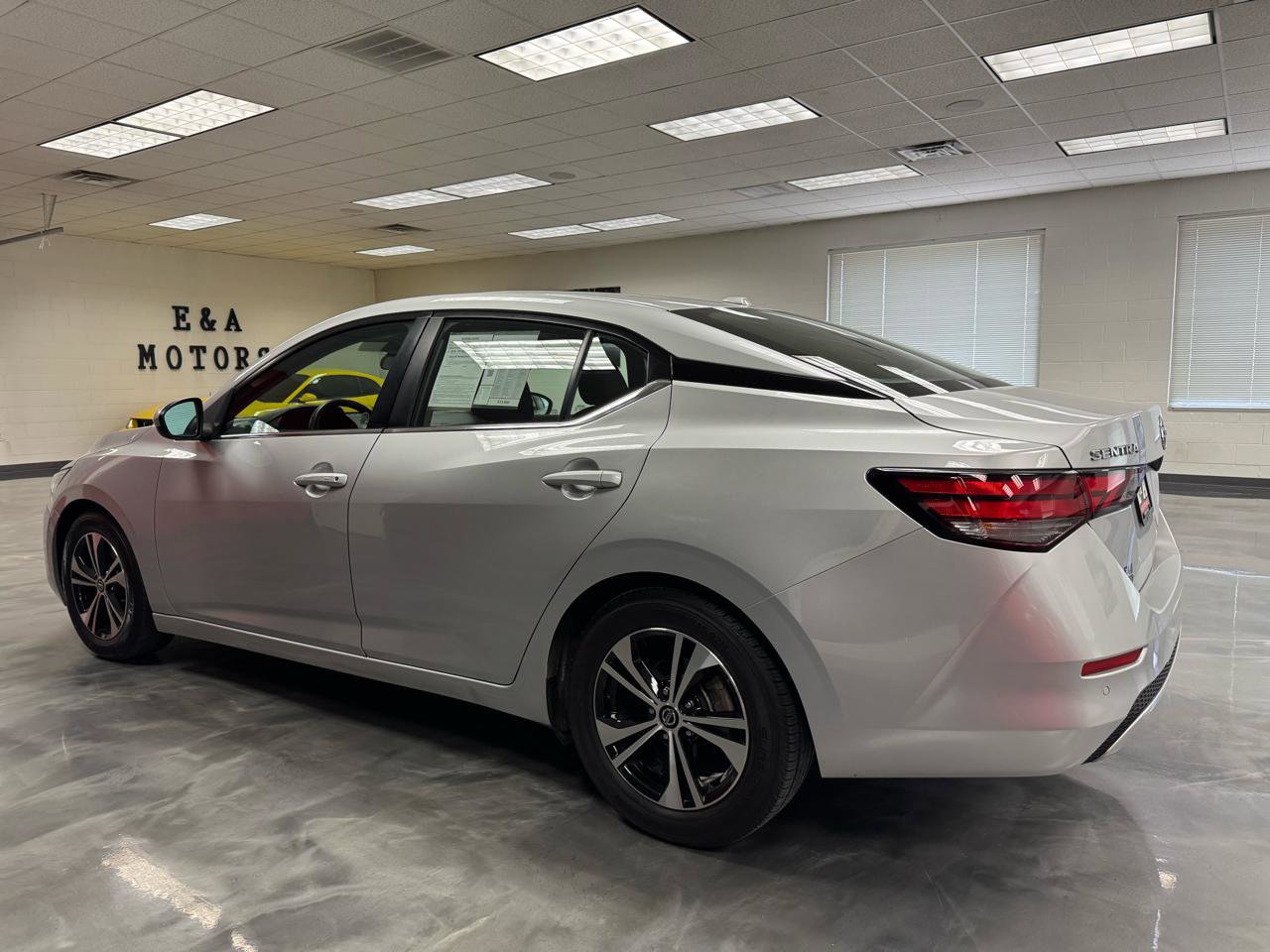 Used 2022 Nissan Sentra SV image 12