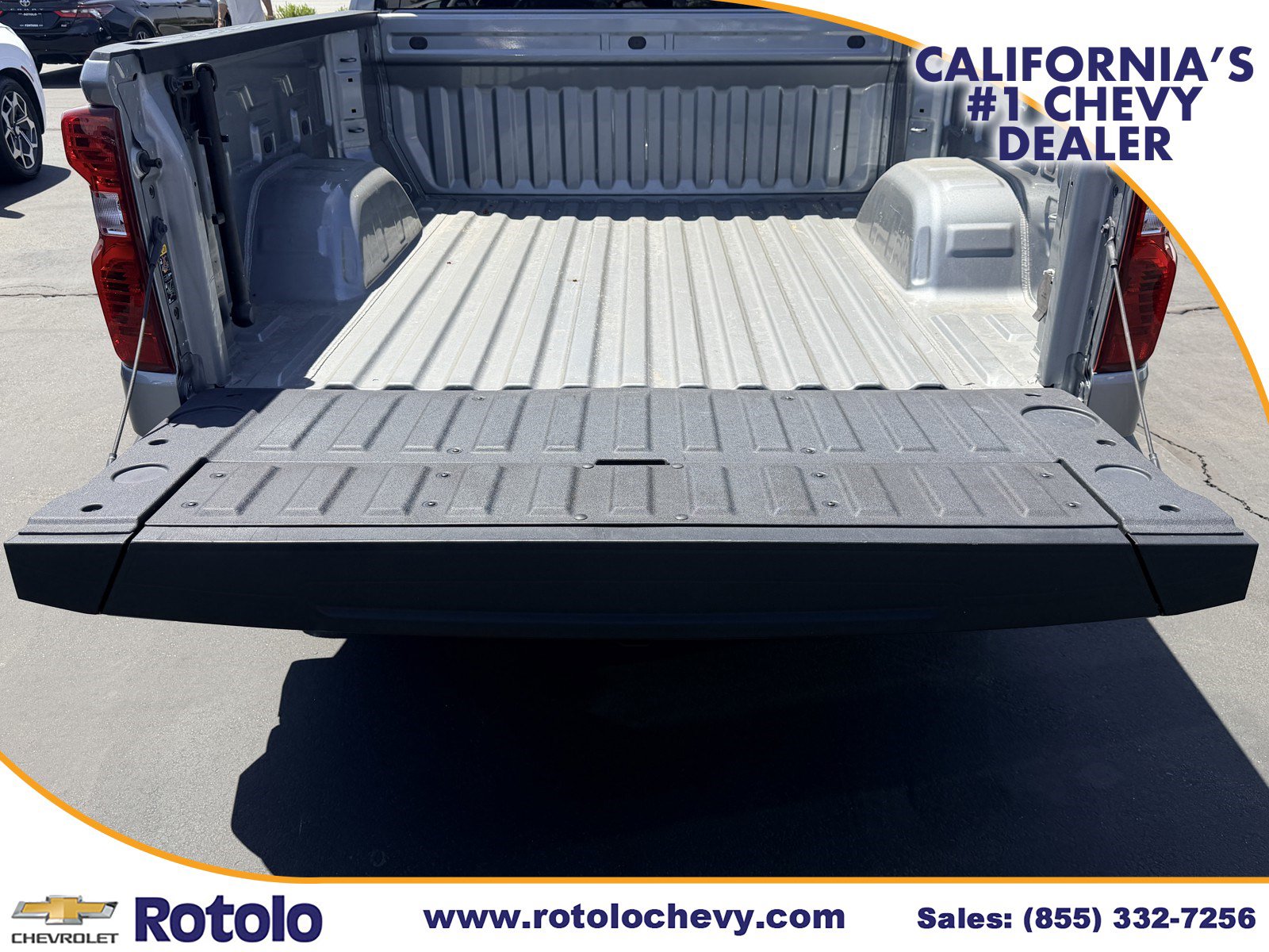 Used 2025 Chevrolet Silverado 1500 Custom w/ Turbomax Blackout Package RWD image 12