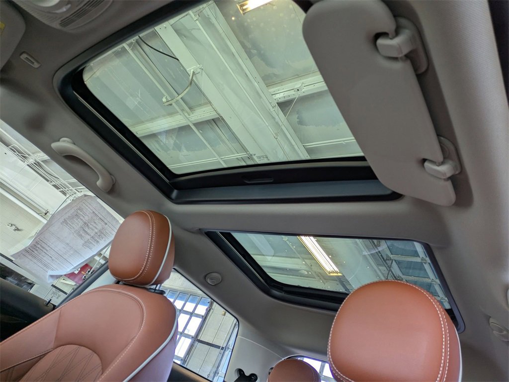 Used 2024 MINI Cooper S image 17