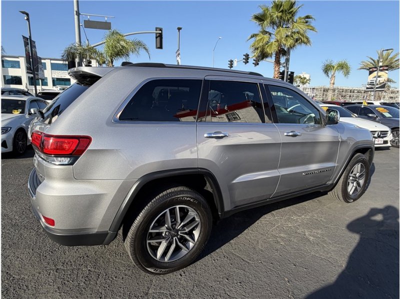 Used 2020 Jeep Grand Cherokee Limited w/ Luxury Group II image 62