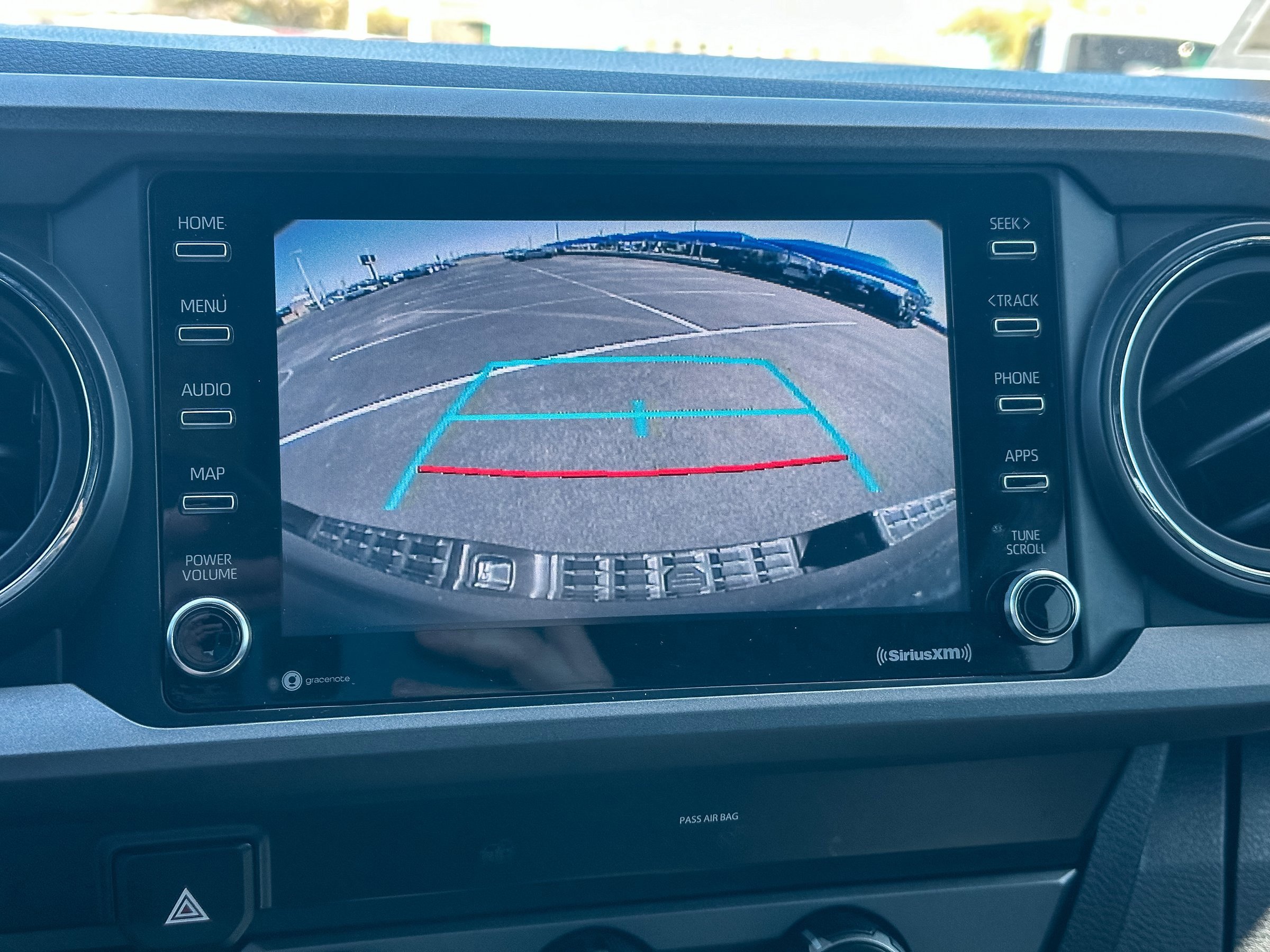 Used 2020 Toyota Tacoma TRD Off-Road w/ Technology Package image 32