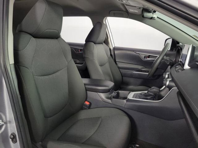 Used 2025 Toyota RAV4 XLE image 15