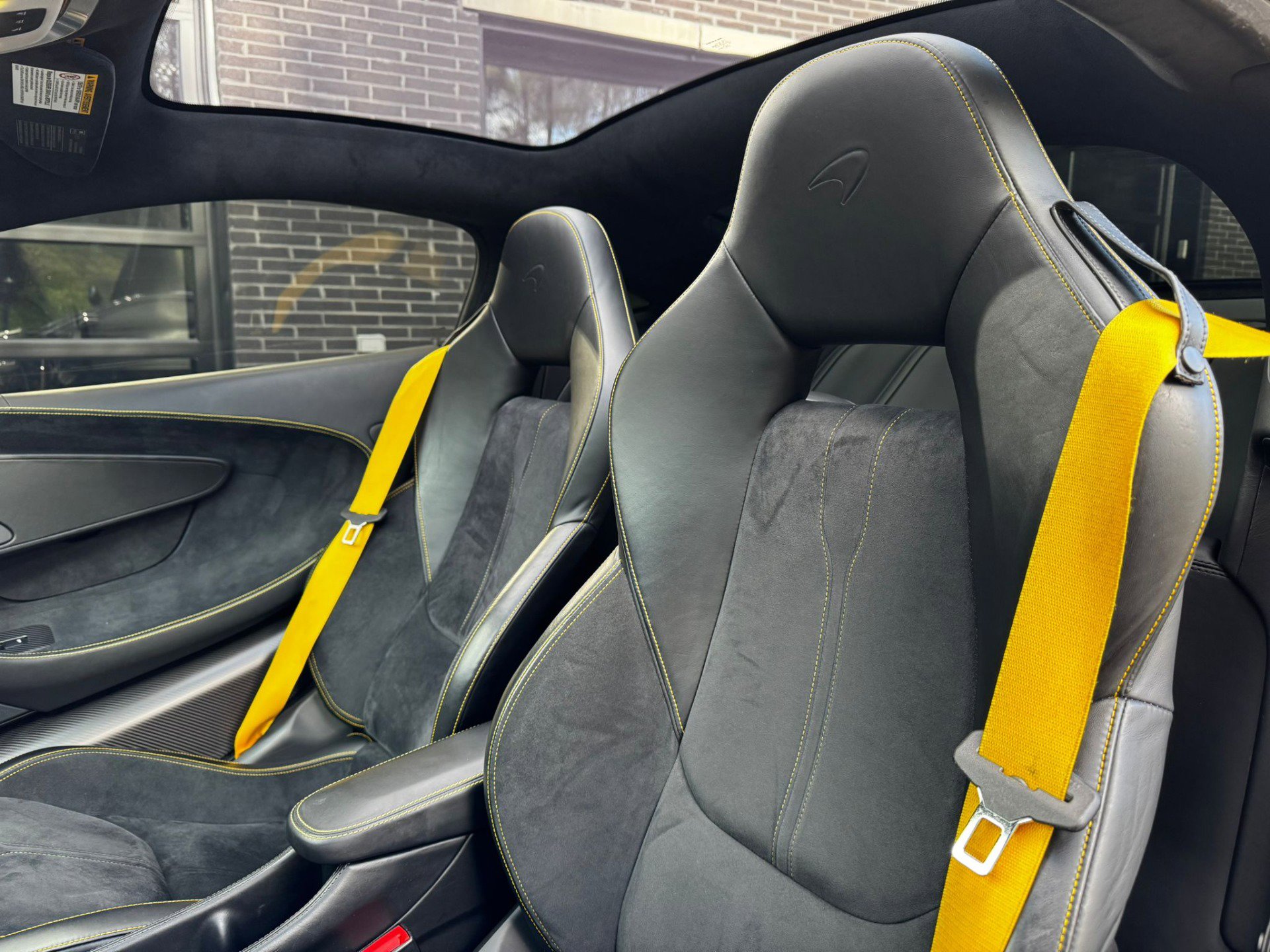 Used 2017 McLaren 570S image 26