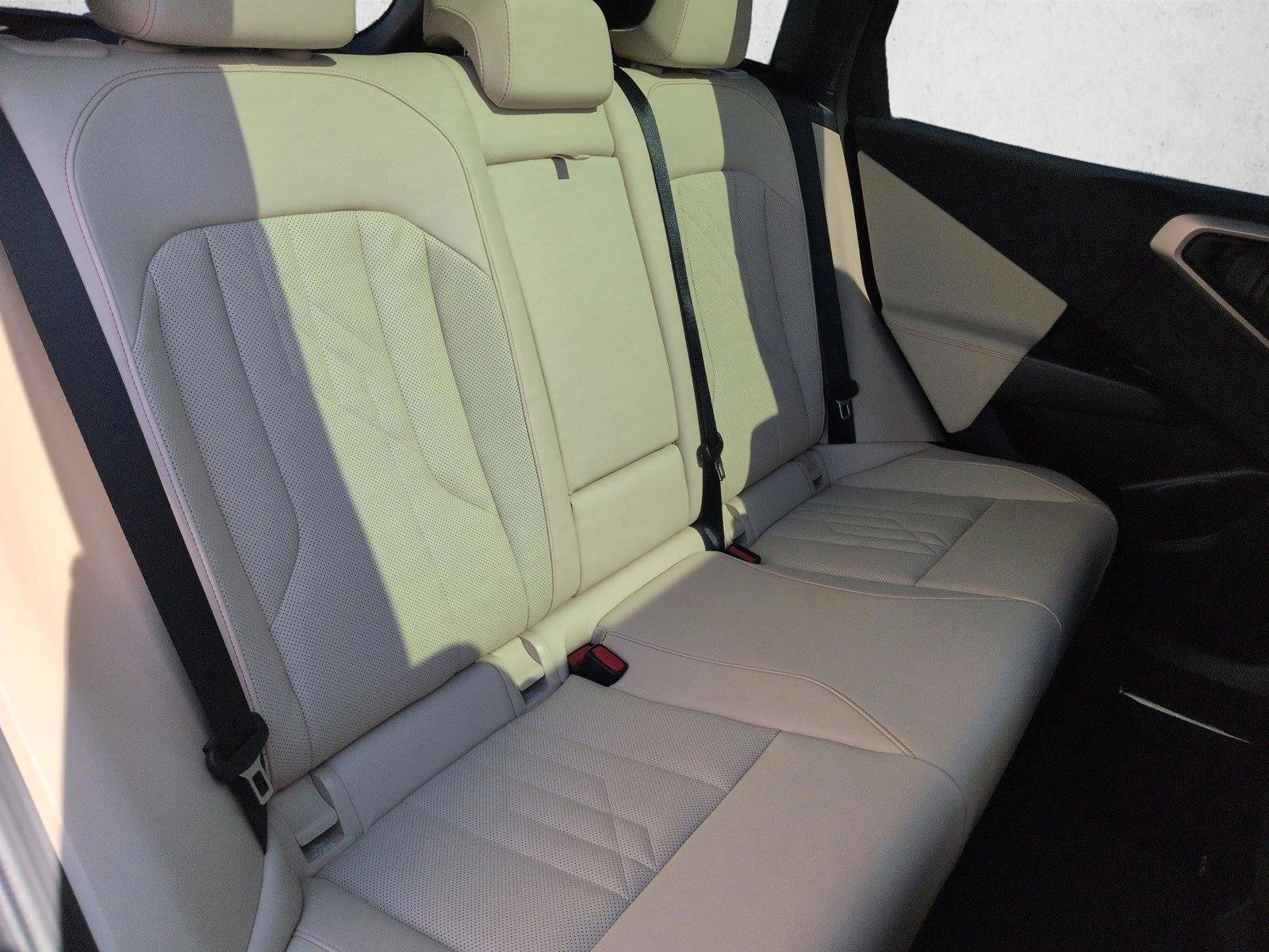 Used 2025 BMW X3 xDrive30 w/ Convenience Package AWD/4WD image 20